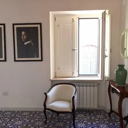 Palazzo Dependance Delle Grazie Lägenhet *
